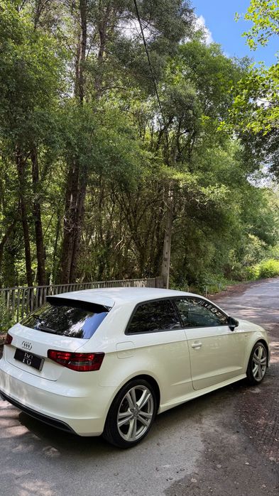 (Reservado) Audi A3 S-Line 2.0 TDI 150cv |Distribuição Nova | Garantia | Impecável