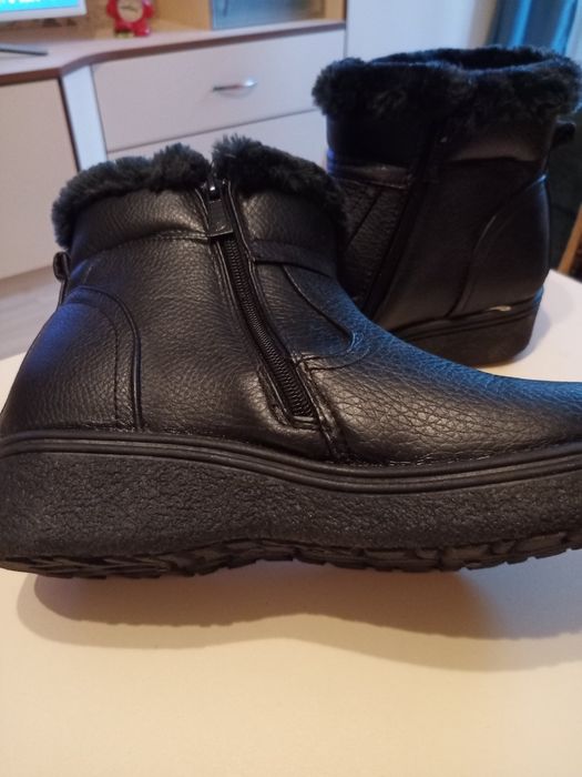 Чоловічі зимові напівчоботи