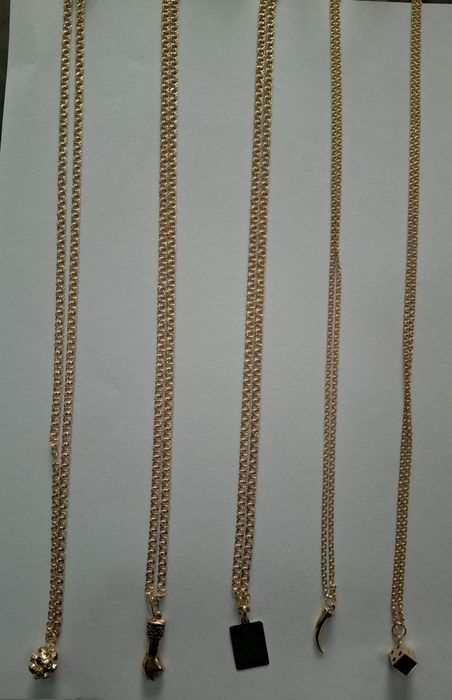 Fios ouro 9k com pendentes