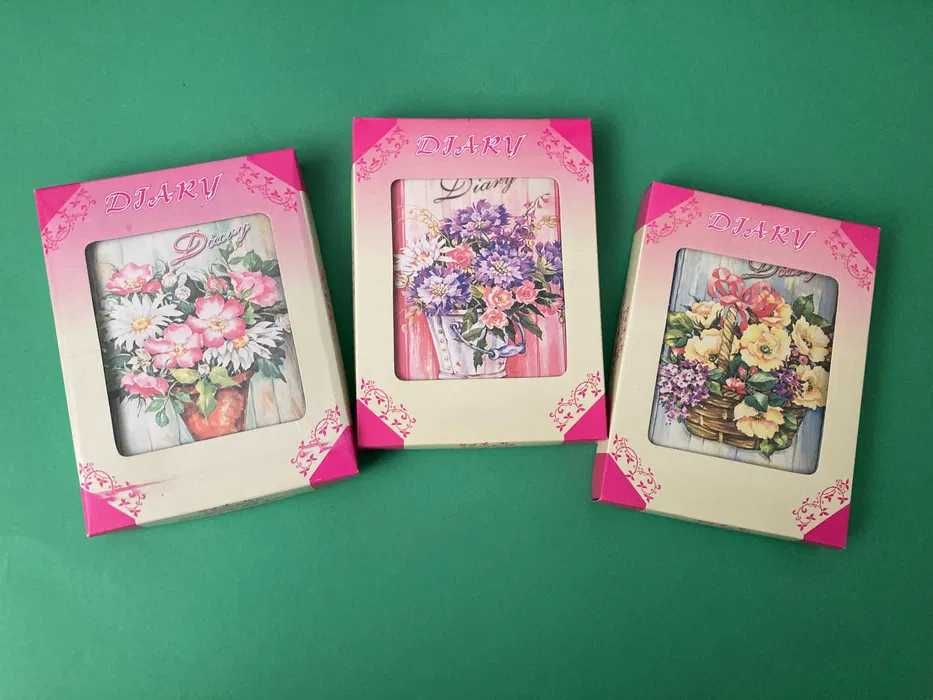Diários de Menina Perfumados em caixa com chave Anos 80
