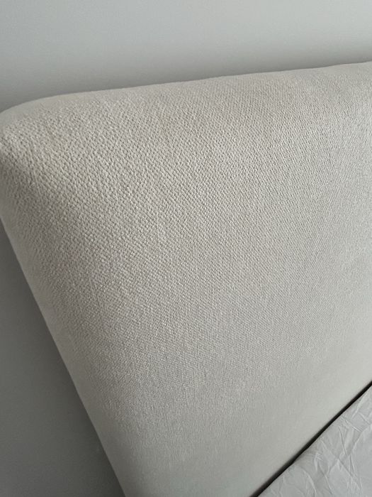 Cama estofada feita por medida