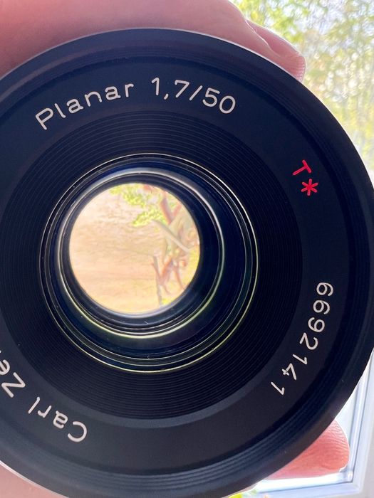 Carl Zeiss Planar 50mm 1.7 T* C/Y