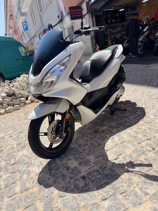Aluguer pcx 125 impecável