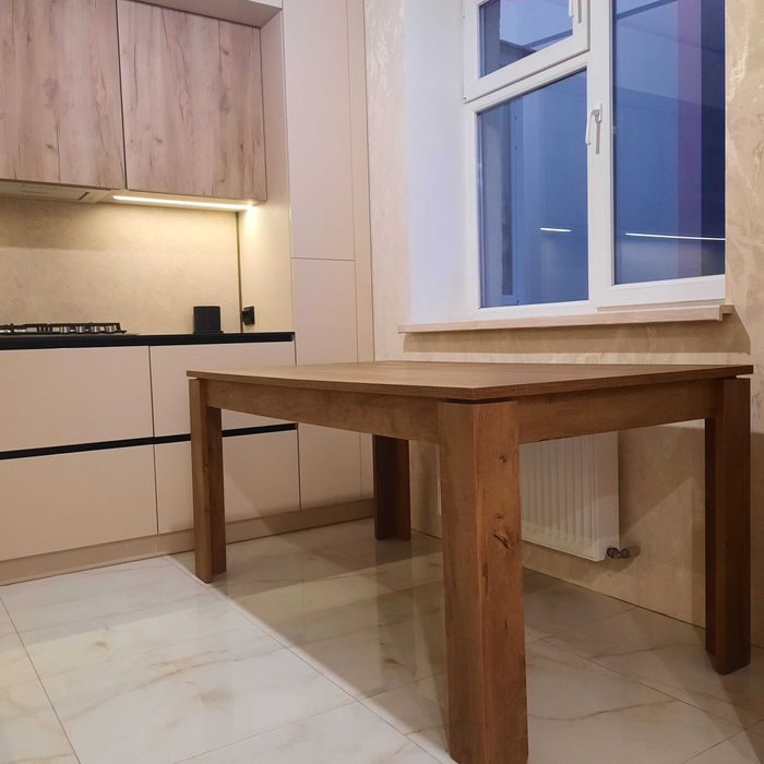 Стіл кухонний з Jysk