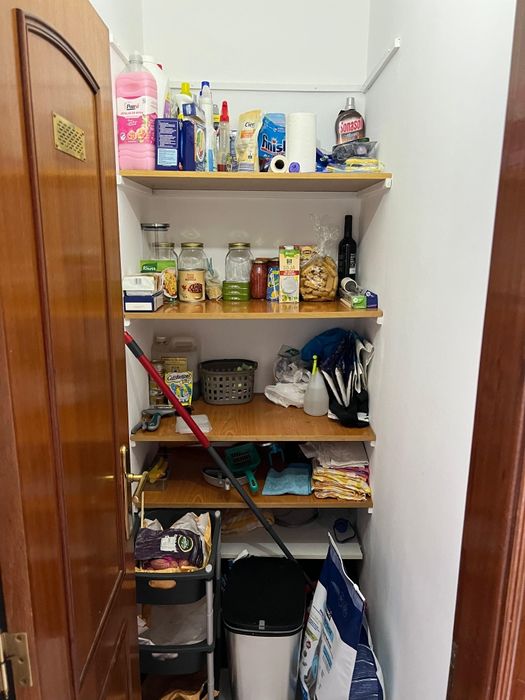 T2 Santa Marta,2 WC, arrecadação e parqueamento