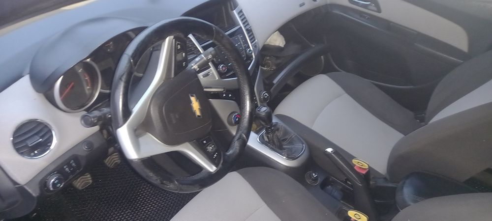 Шевроле Круз в хорошому стані