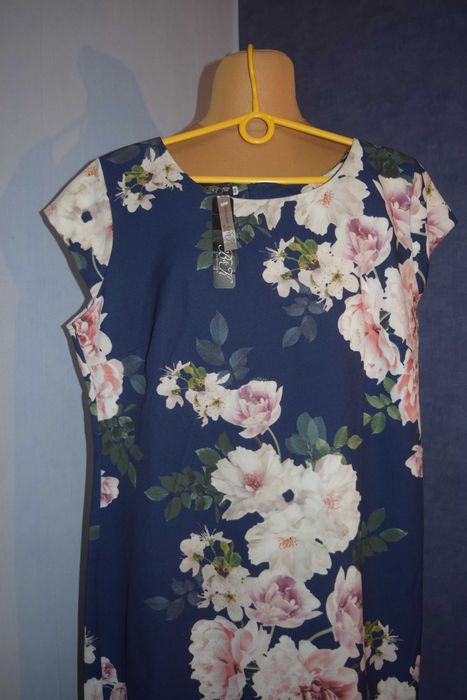 B & K Piękna sukienka nowa ołówkowa bawełniana_46