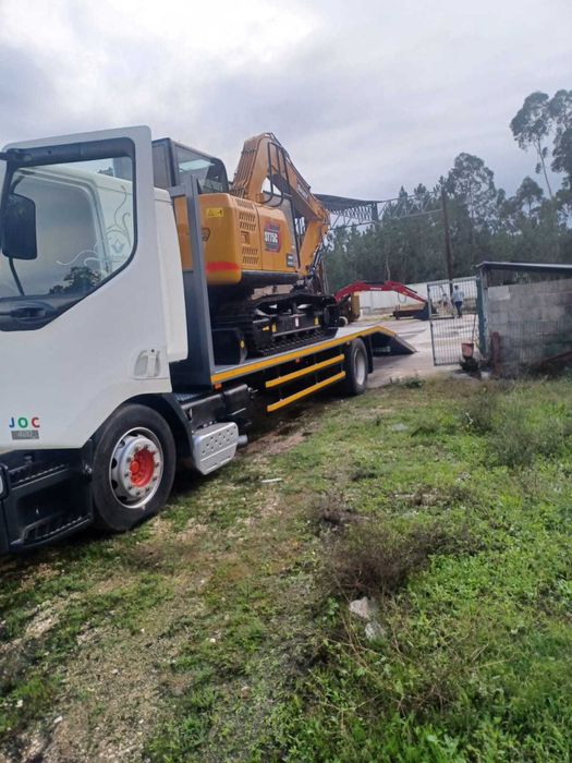 Venda de camião Renault porta máquinas