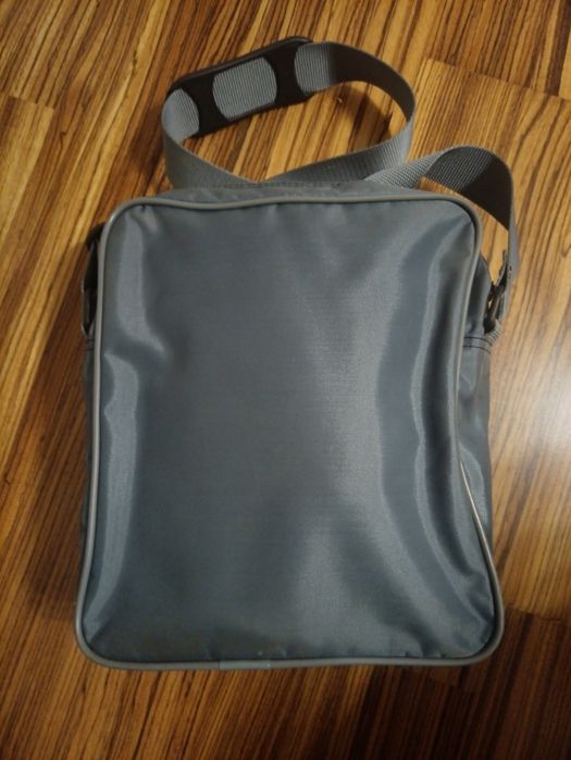 Сумочка наплечная