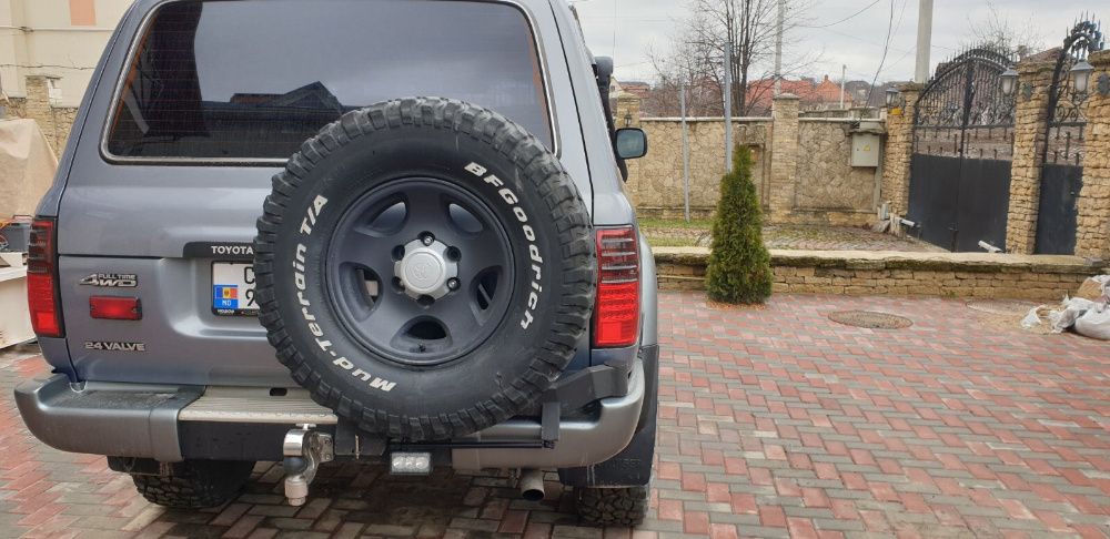 Задние фонари диодные на Toyota Land Cruiser 80 92-97