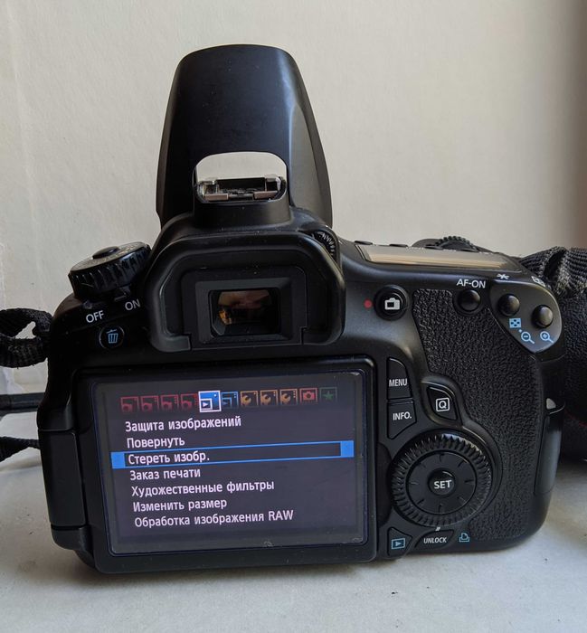 Фотоаппарат Canon 60D. с коробкой. пробег 47727 без объектива