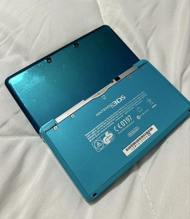 Nintendo 3DS azul metálico