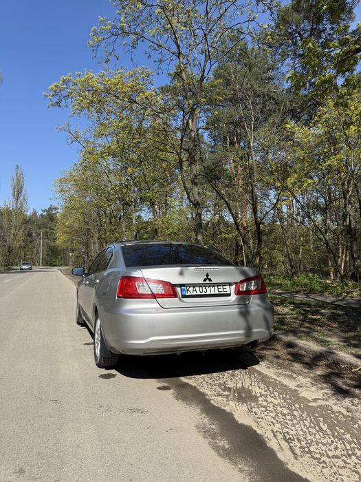 Срочно Mitsubishi Galant 2008