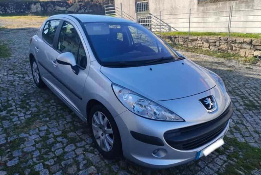 Peugeot 207 1.6HDI 5 lugares Selo antigo foto 2