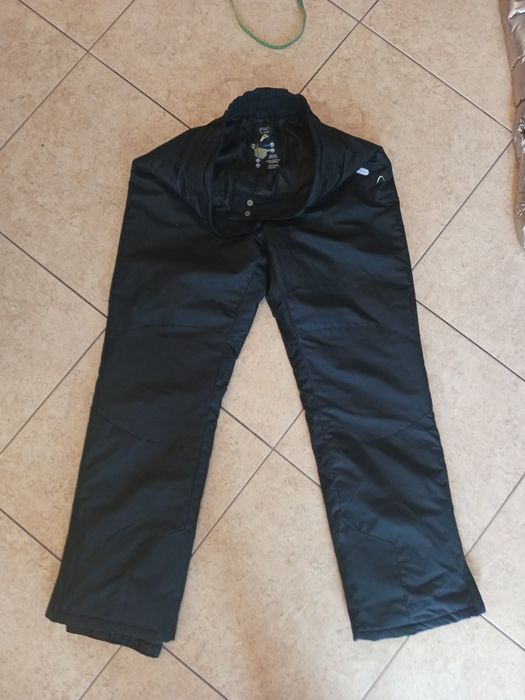 Spodnie ma narty