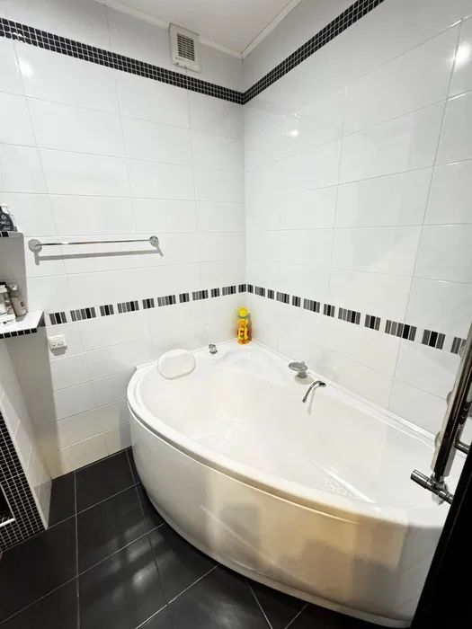 Продам 3к квартира Олимпик, Брама