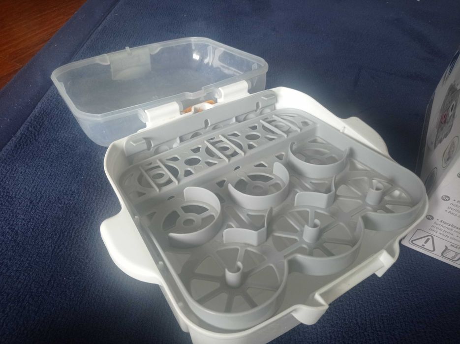 Esterilizador de biberões (no micro-ondas) - Nuvita