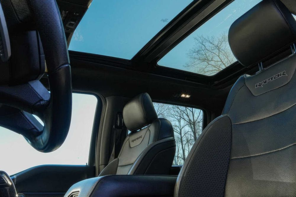 Ford F-150 Raptor      2017