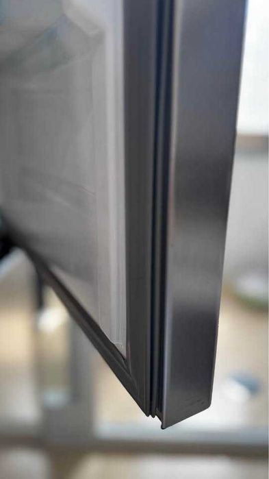 Frigorífico combinado Indesit XIT8 T2E