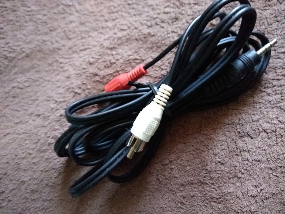 Kabel audio mini Jack 3,5mm - 2x RCA  3xRCA

kabel audio