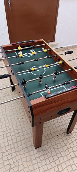 Mesa de matraquilhos em bom estado