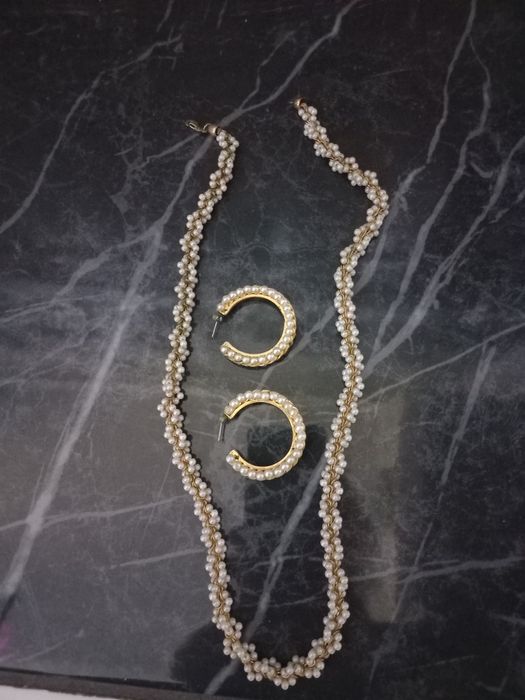 Коралі і брошки часів СРСР