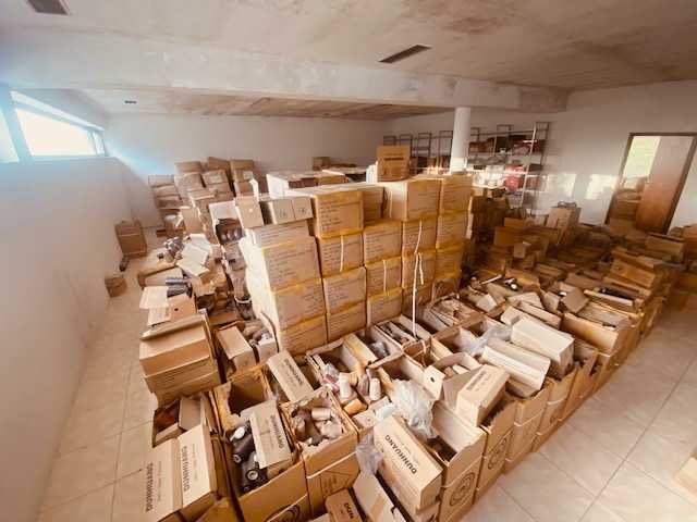 50,000 Linhas de Cozer 40/2 Costura Normal (tingidas e nao tingidas)