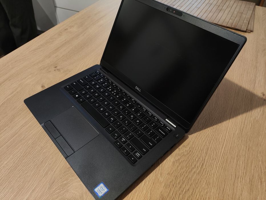 Laptop biznesowy / ultrabook Dell Latitude 5300 13,3" FullHD USB C