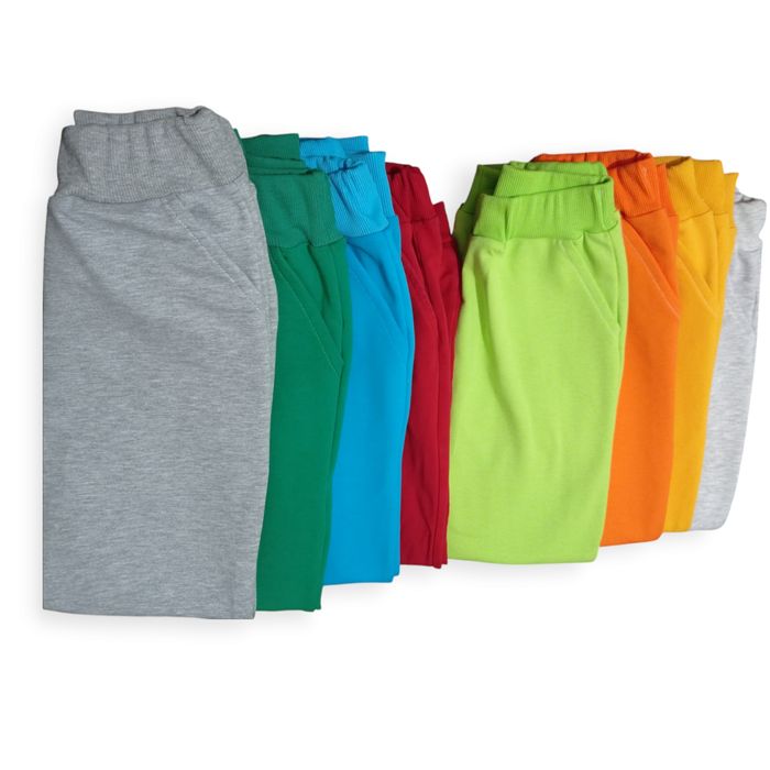 Spodnie dresowe od rozmiaru 134 do 140