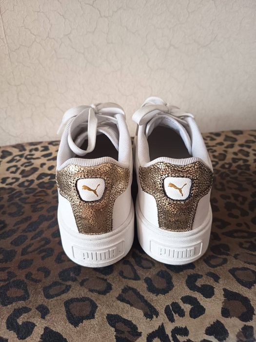 Продам жіночі кросівки фірми Puma