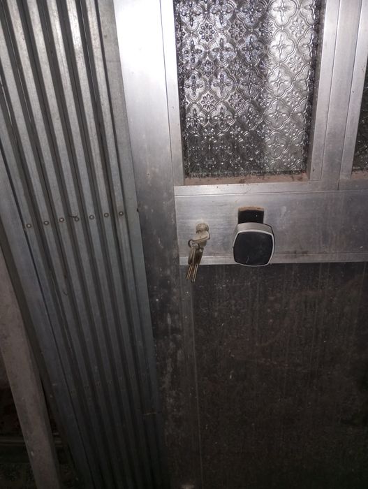 Vendo duas portas de alumínio