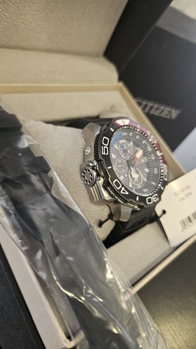 AQUALAND 200M – BJ2167-03E, um dos modelos mais icônicos da linha Prom