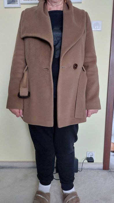 Damski płaszczyk wełniany Aryton.