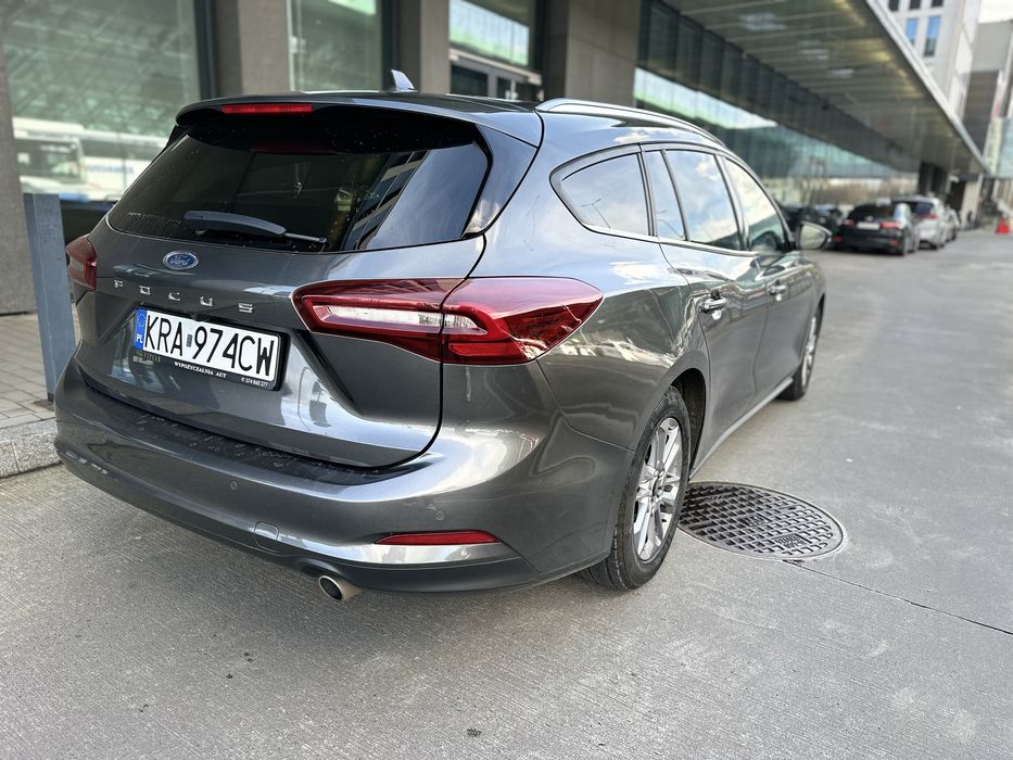 wypozyczalnia samochodow - Ford Focus AUTOMAT