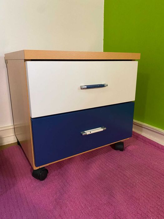 Conjunto Beliche + 2Mesas de Cabeceira +Secretária + Cadeira +Roupeiro