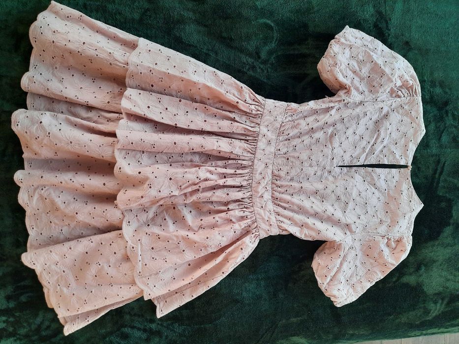 Różowa sukienka Mohito