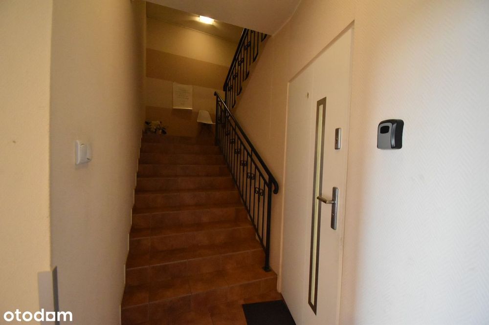 Mieszkanie 2 pokojowe na 1 piętrze bezczynszowe w samym centrum! 49m2