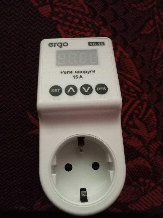 Реле напряжения ERGO VC-15.