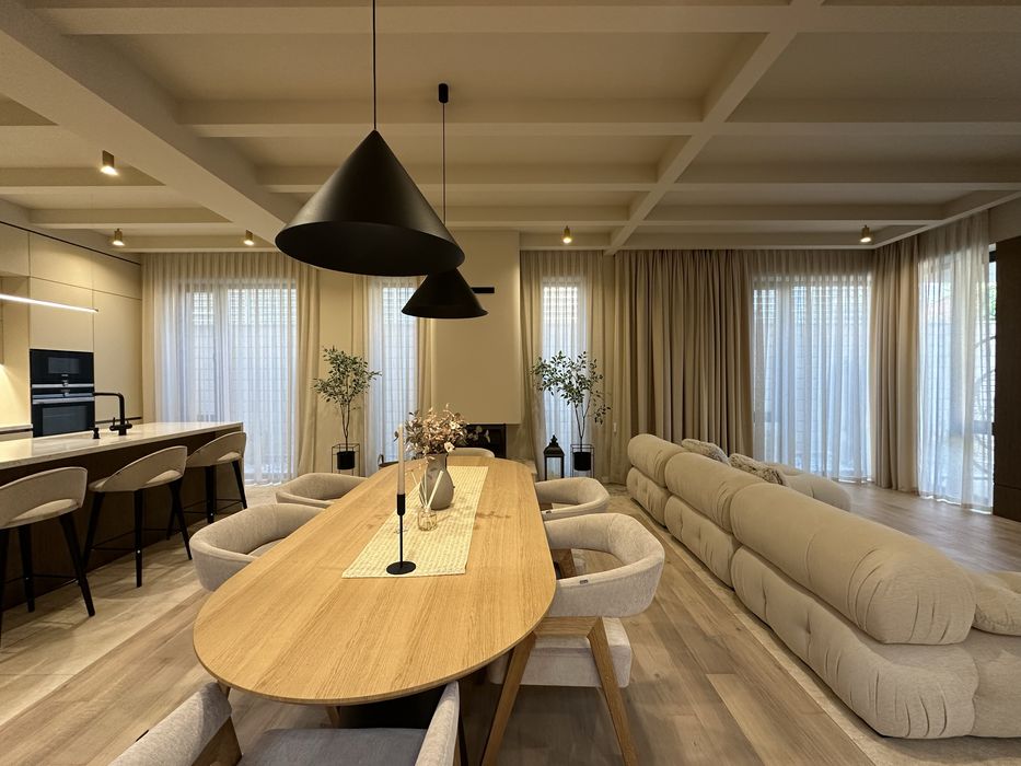 Шикарный дом на 12 фонтана