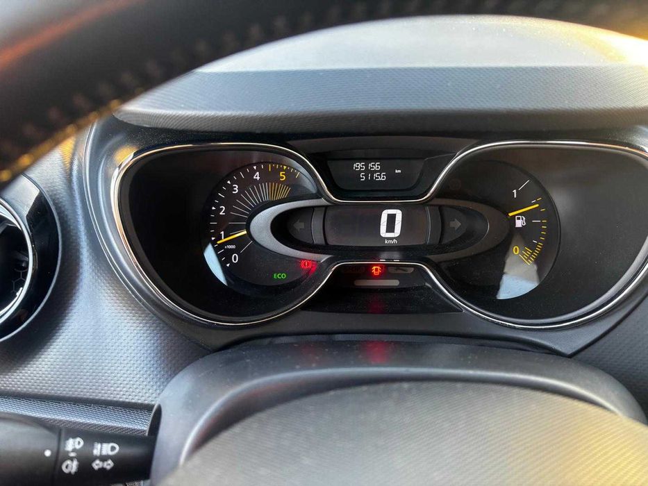 Carro Renault Captur 1500 dci 90cv