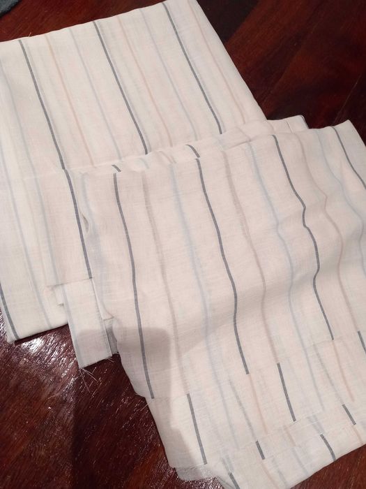 Retalhos de tecido elegante de cortinado