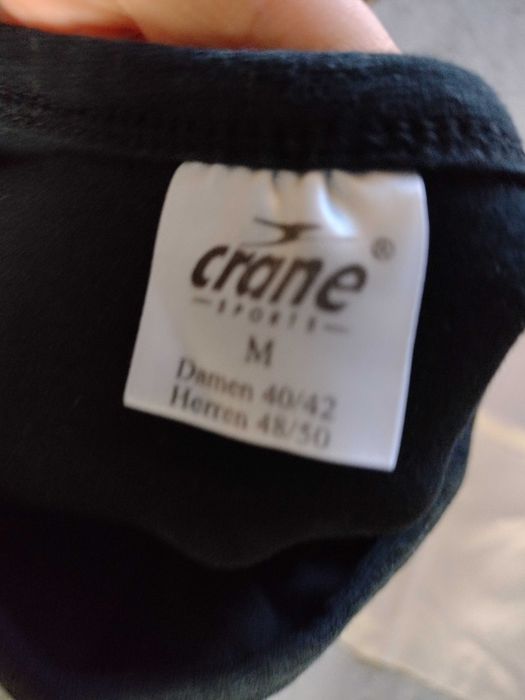 2 koszulki  Crane S/M;  czarna i beżowa