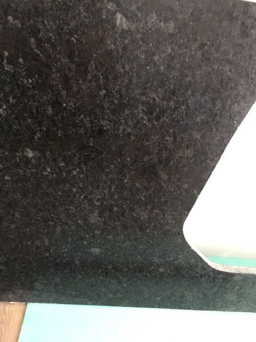 Стільниця з кварцу. Нова