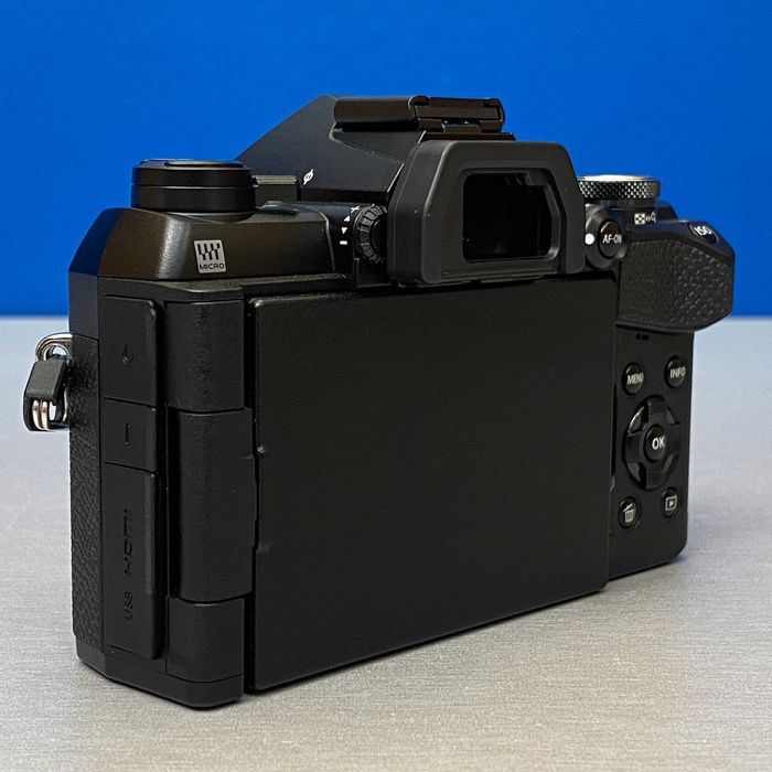 OM System OM-5 Mark II (Corpo) - 20.4MP | 3 ANOS DE GARANTIA