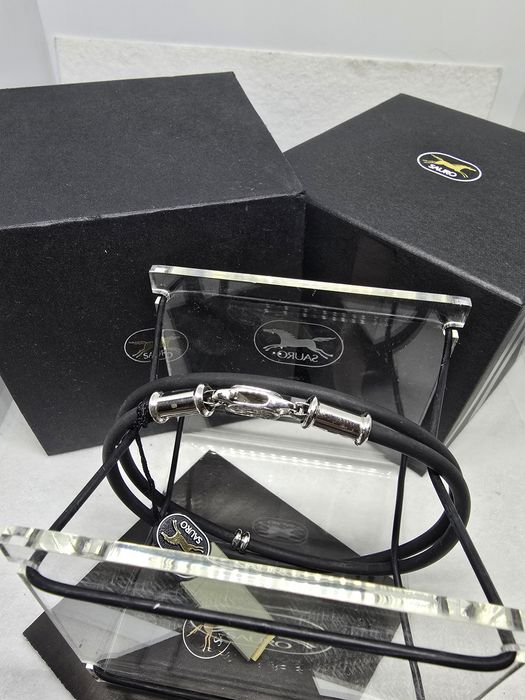 Sacro, каучуковий шнурок. Каучуковый шнурок с золотом.