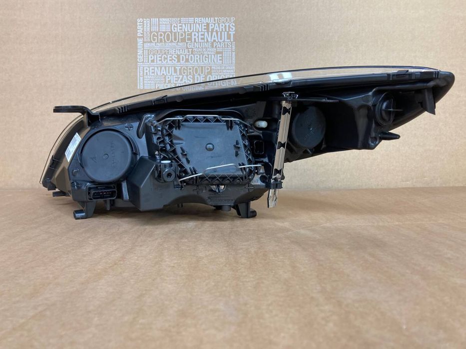 Фари передні на Рено Меган 3 фара Renault Megane 3 оригінал