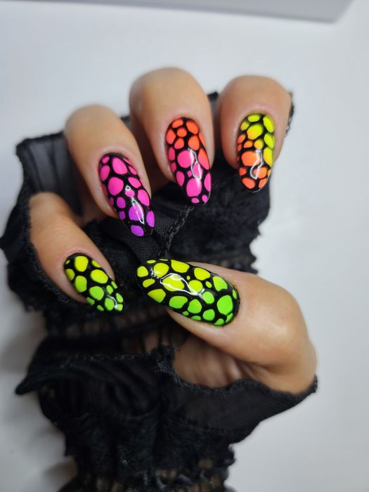 Paznokcie żelowe / HYBRYDA / manicure hybrydowy  / pedicure /TANIO