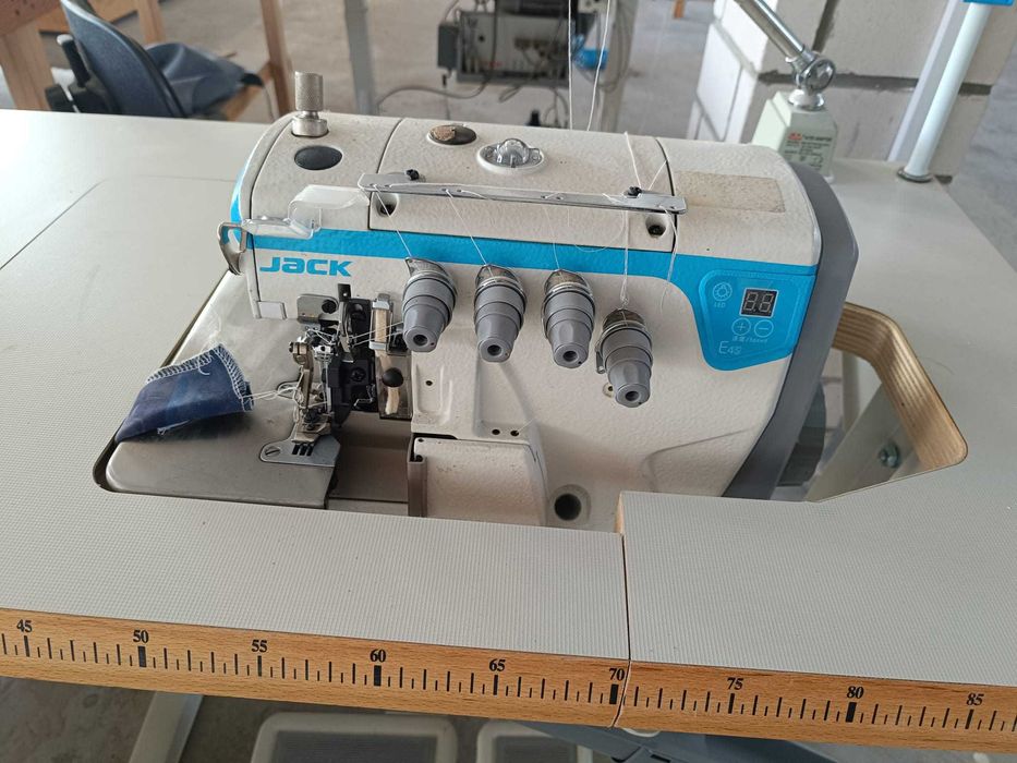 Owerlok JACK E4S-4
