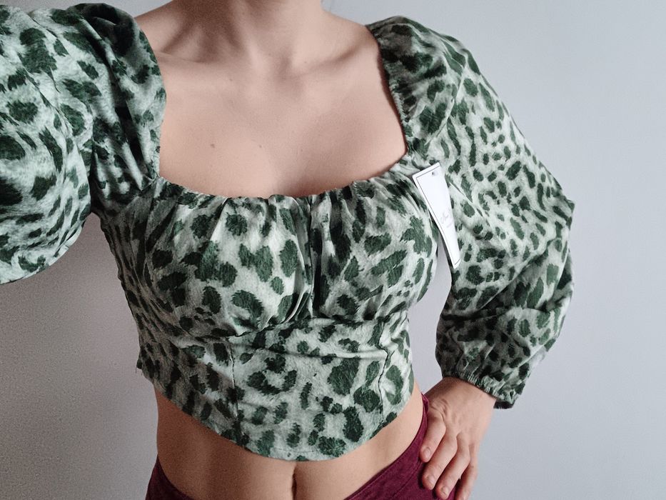 Bluzka hiszpanka nowa s