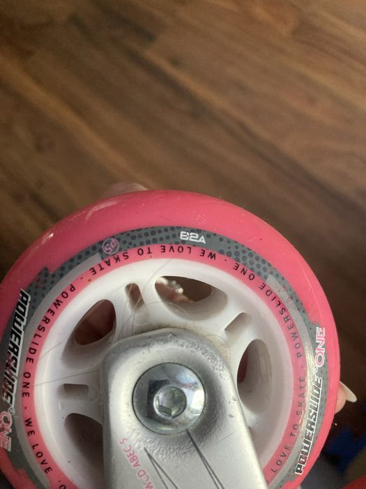 Rolki Powerslide 29-32 76 mm 82A WCD ABEC 5 dla dziewczynki trójkołowe